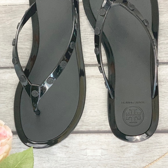 🎉🎉HP🎉🎉 Tory Burch Studded Logo Jelly Sandal - Picture 4 of 8